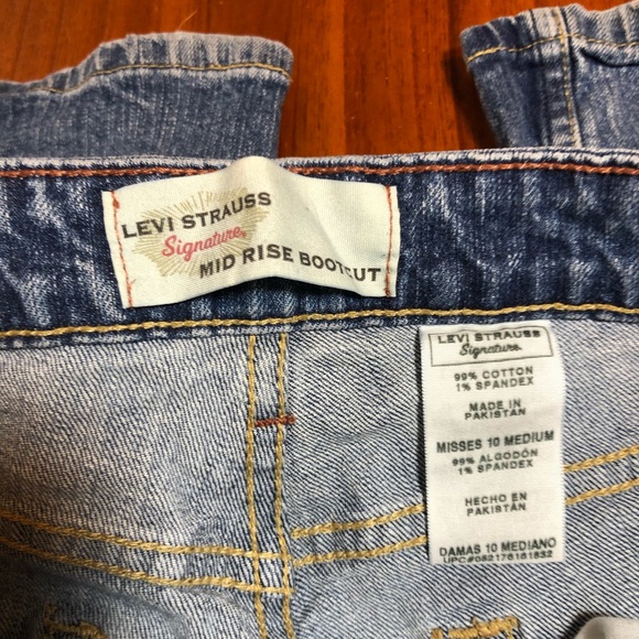 Signature by Levi’s mid rise bootcut jeans - Picture 4 of 12
